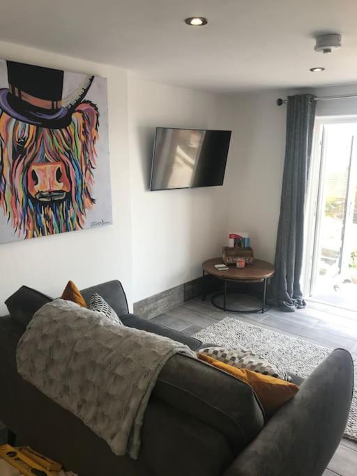 Mumbles - Modern Apartment With Panoramic Sea Views Oystermouth Eksteriør billede